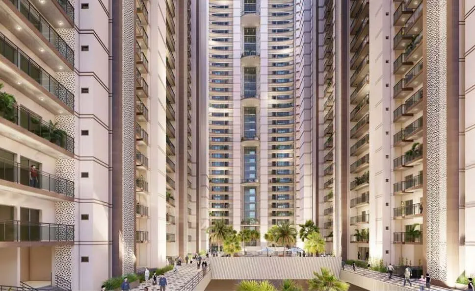 Clubhouse & Amenities